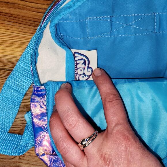 MY LITTLE PONY IRIDESCENT BACKPACK - Picture 5 of 5